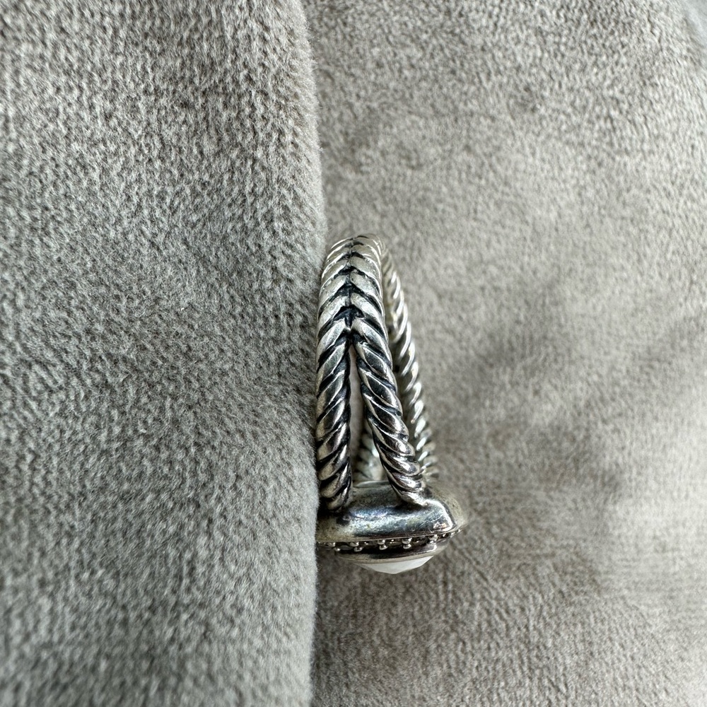 David Yurman Ring - Picture 2 of 4